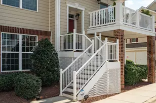 10530 Sablewood Dr, Raleigh, NC 27617 - Photo 4