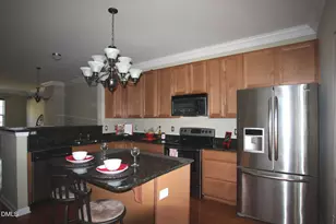 129 Dove Cottage Ln, Cary, NC 27519 - Photo 4