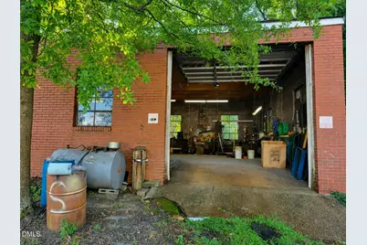 2300 Lee Avenue, Sanford, NC 27330 - Photo 2
