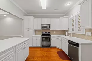 230 Lake Park Cir, Smithfield, NC 27577 - Photo 4