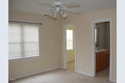 513 E Maple Avenue, Holly Springs, NC 27540 - Photo 10