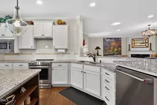 403 Tuttle Rd, Durham, NC 27703 - Photo 8