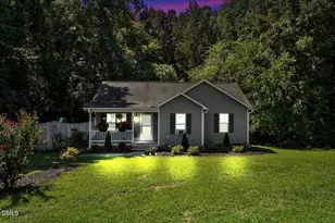 600 Lockwood Dr, Clayton, NC 27527 - Photo 2