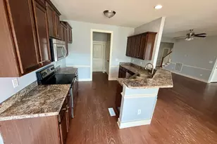 25 Rocky Creek Ln, Benson, NC 27504 - Photo 6