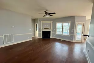 25 Rocky Creek Ln, Benson, NC 27504 - Photo 4