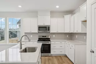 1529 Briar Brook Ln, Zebulon, NC 27597 - Photo 2