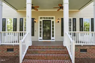 113 Laurel Wreath Ln, Cary, NC 27519 - Photo 4