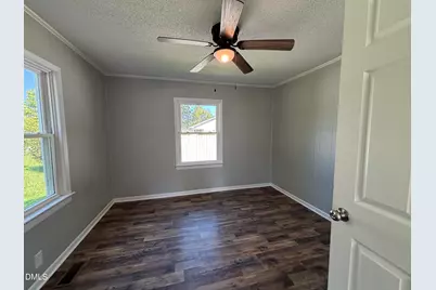 20 W Edgerton Street, Smithfield, NC 27577 - Photo 8