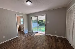 20 W Edgerton St, Smithfield, NC 27577 - Photo 16