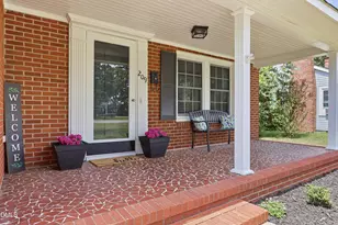 209 N Watauga Ave, Dunn, NC 28334 - Photo 4