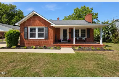 209 N Watauga Avenue, Dunn, NC 28334 - Photo 1