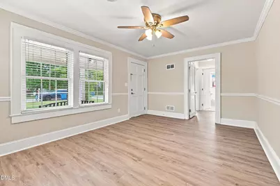 209 N Watauga Avenue, Dunn, NC 28334 - Photo 8