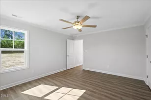 314 E Howard St, Roseboro, NC 28382 - Photo 18
