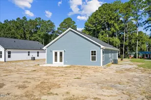 314 E Howard St, Roseboro, NC 28382 - Photo 30