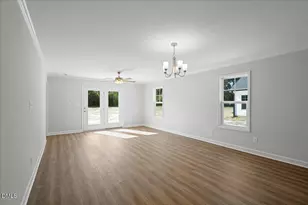 314 E Howard St, Roseboro, NC 28382 - Photo 12