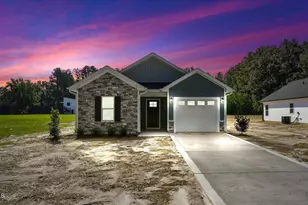 314 E Howard St, Roseboro, NC 28382 - Photo 2