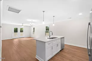 312 E Howard St, Roseboro, NC 28382 - Photo 8