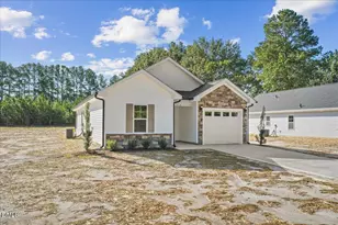 312 E Howard St, Roseboro, NC 28382 - Photo 4