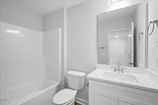 310 E Howard St, Roseboro, NC 28382 - Photo 26