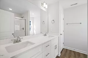 310 E Howard St, Roseboro, NC 28382 - Photo 20