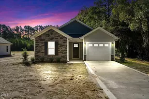 310 E Howard St, Roseboro, NC 28382 - Photo 2