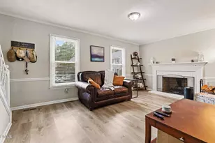 7320 Ewing Pl, Raleigh, NC 27616 - Photo 10