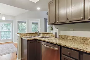 117 Abingdon Ct, Cary, NC 27513 - Photo 12