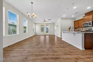 609 Crestdale Dr, Clayton, NC 27520 - Photo 6