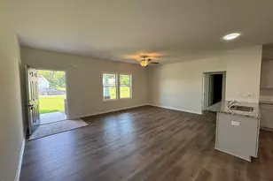 86 Harvest Hls Ln, Dunn, NC 28334 - Photo 6