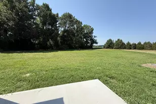 305 Phil Jack Rd, Dunn, NC 28334 - Photo 20