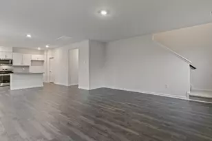 709 Sparkling Pear Dr, Fuquay-Varina, NC 27592 - Photo 10