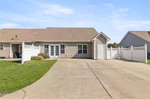 44 E Moss Creek Dr, Clayton, NC 27520 - Photo 22