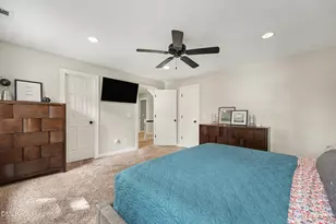 9701 Kingsford Dr, Cary, NC 27518 - Photo 18
