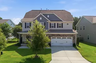 309 Long Lake Dr, Fuquay-Varina, NC 27526 - Photo 2