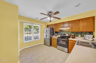 132 Lake Hollow Cir, Cary, NC 27513 - Photo 22