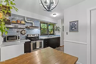 104 Barbee Ct, Carrboro, NC 27510 - Photo 12