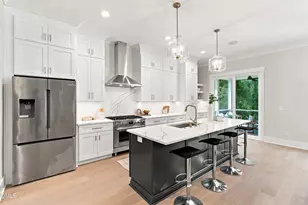 2923 Claremont Rd, Raleigh, NC 27608 - Photo 12