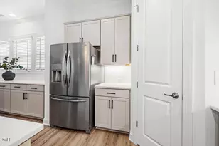 76 Abercorn Cir, Chapel Hill, NC 27516 - Photo 14