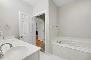 245 Hbr Crk Dr, Cary, NC 27511 - Photo 14