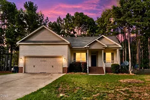 31 Maple Leaf Ct, Lillington, NC 27546 - Photo 2