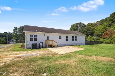 6300 Benson Hardee Road, Benson, NC 27504 - Photo 32