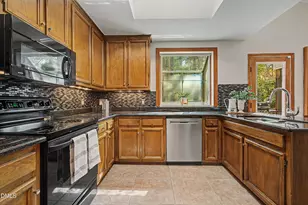 113 Tiercel Ct, Cary, NC 27518 - Photo 4