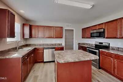 88 Badger Pass Drive, Clayton, NC 27527 - Photo 4