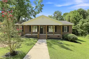 408 Crestview St, Sanford, NC 27330 - Photo 1