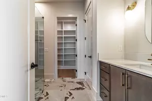 6716 Valley Woods Ln, Cary, NC 27519 - Photo 28