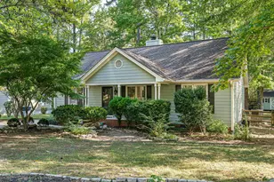 108 Carrousel Ln, Cary, NC 27513 - Photo 2