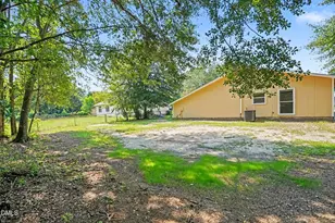 108 Deerfield Dr, Spring Lake, NC 28390 - Photo 24