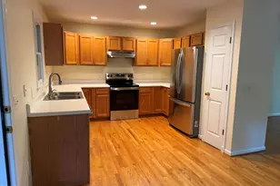 137 B Windsor Cir, Chapel Hill, NC 27516 - Photo 8
