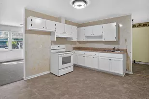 308 Pennsylvania Ave, Fayetteville, NC 28301 - Photo 14
