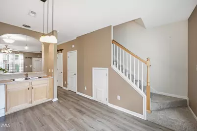 5311 Crescentview Parkway, Raleigh, NC 27606 - Photo 8